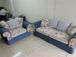 美式布沙發修理前